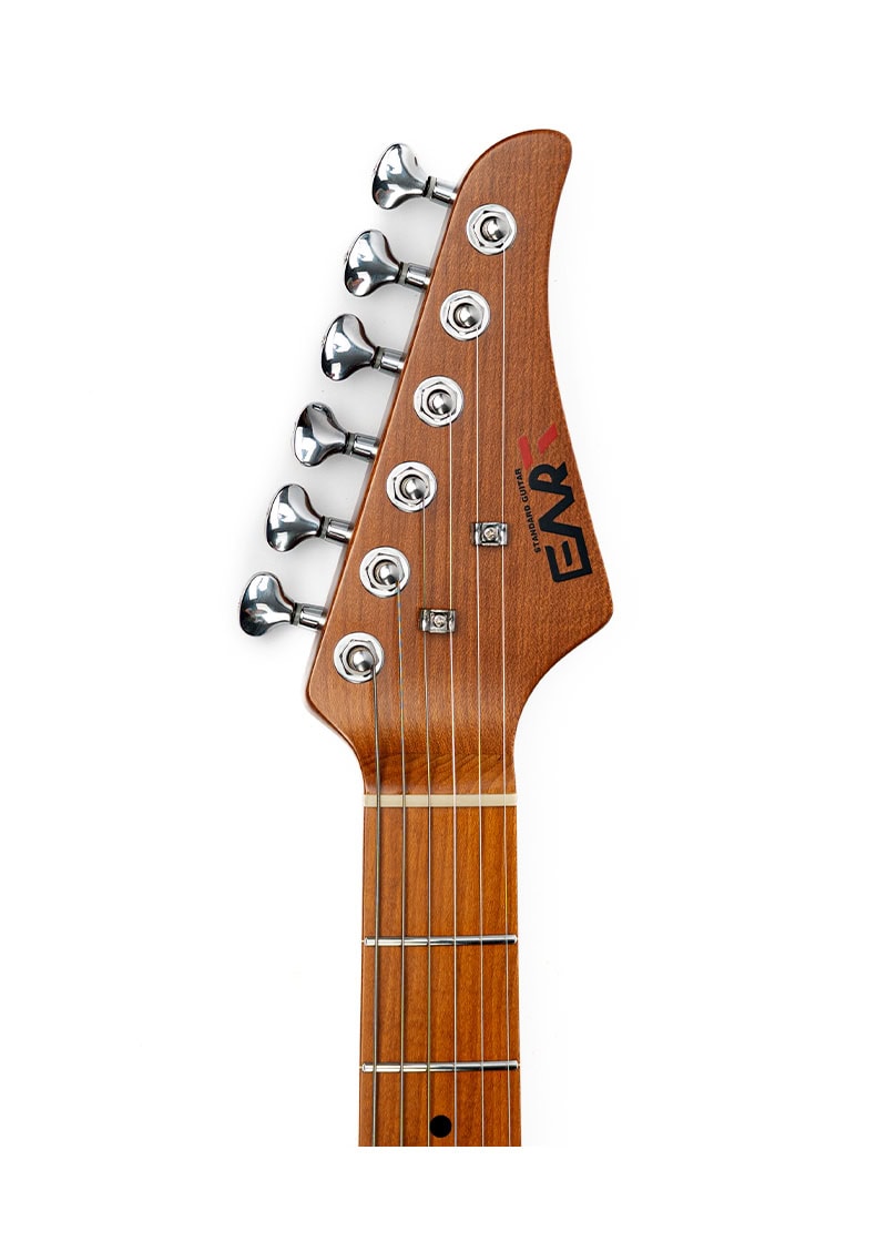 eart american nexus s2 electric guitar Guitarra eléctrica Eart American Nexus S2 detalle del clavijero